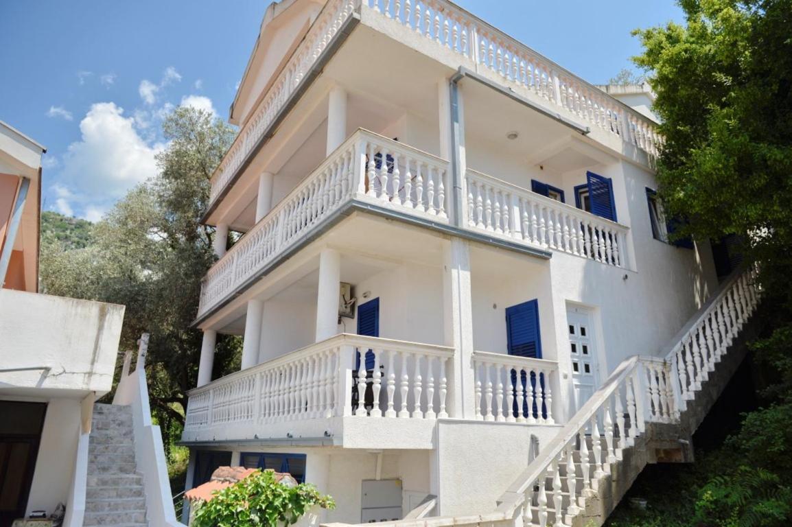 Rafailovici Holiday Apartments Exterior foto